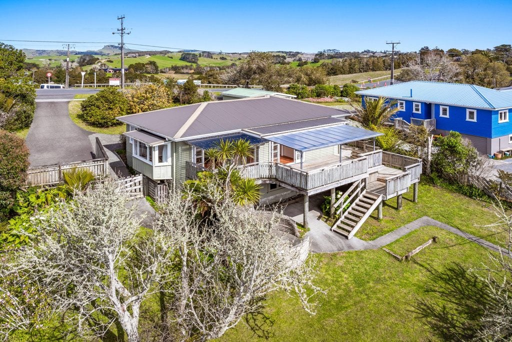 44 Port Albert Road, Wellsford, Wellsford - Carousel 1