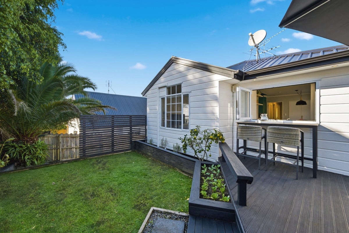 53C Howe Street, Howick, Auckland - Carousel 22