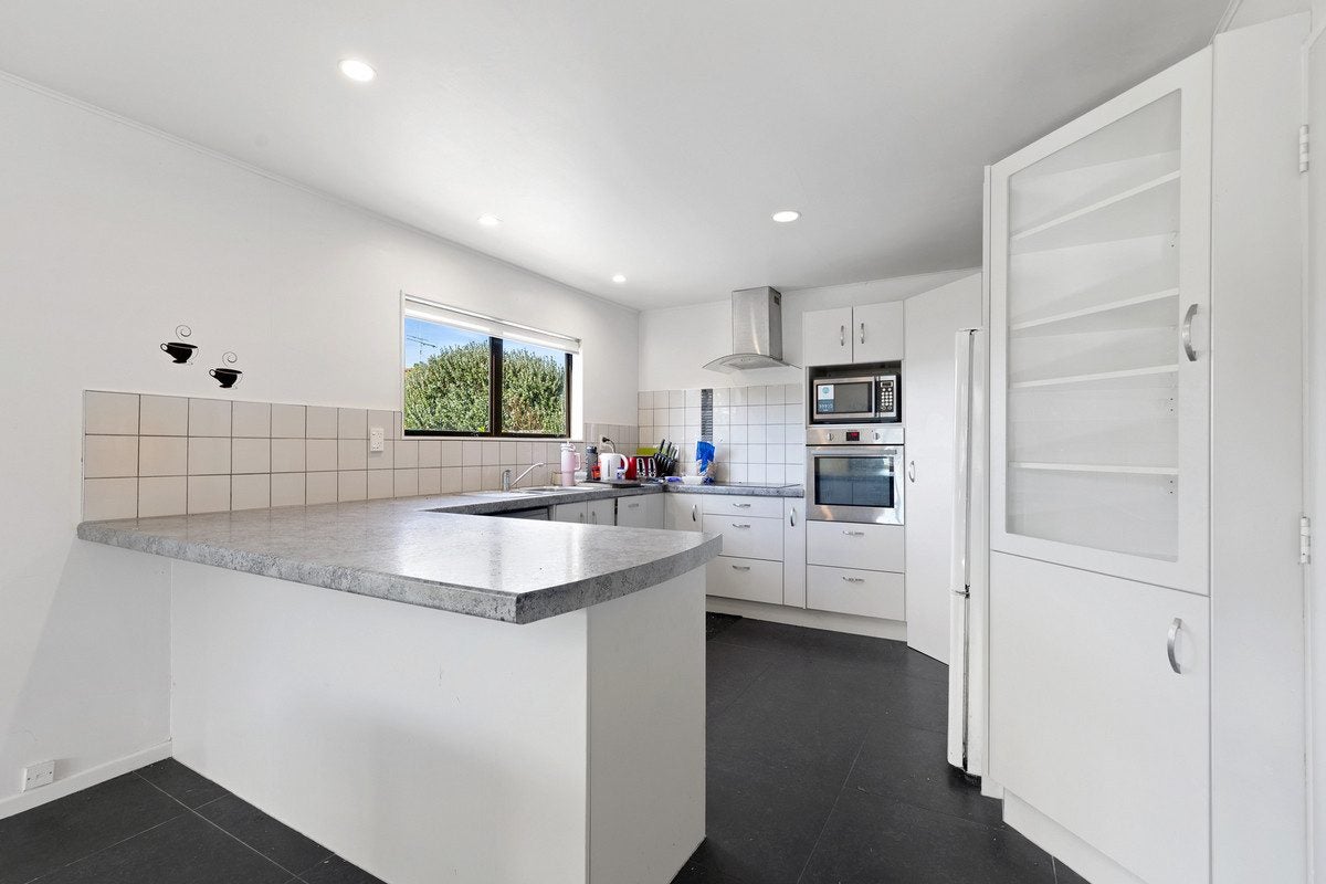 152 Cameron Road, Te Puke, Te Puke - Carousel 2