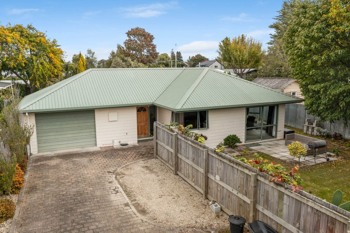 2/75 McLauchlan Street, Springlands, Blenheim - Carousel 2