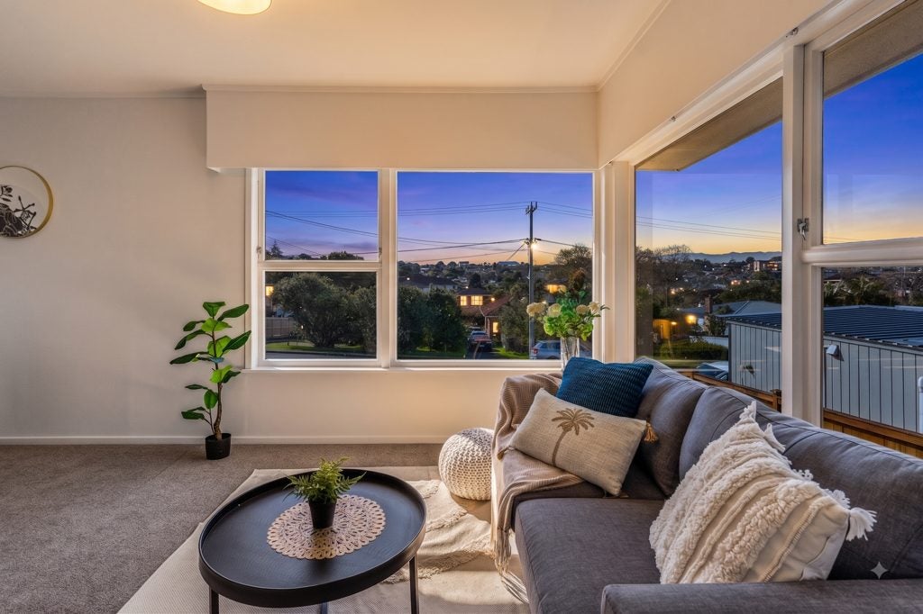 3/15 Roberts Avenue, Bayswater, Auckland - Carousel 2
