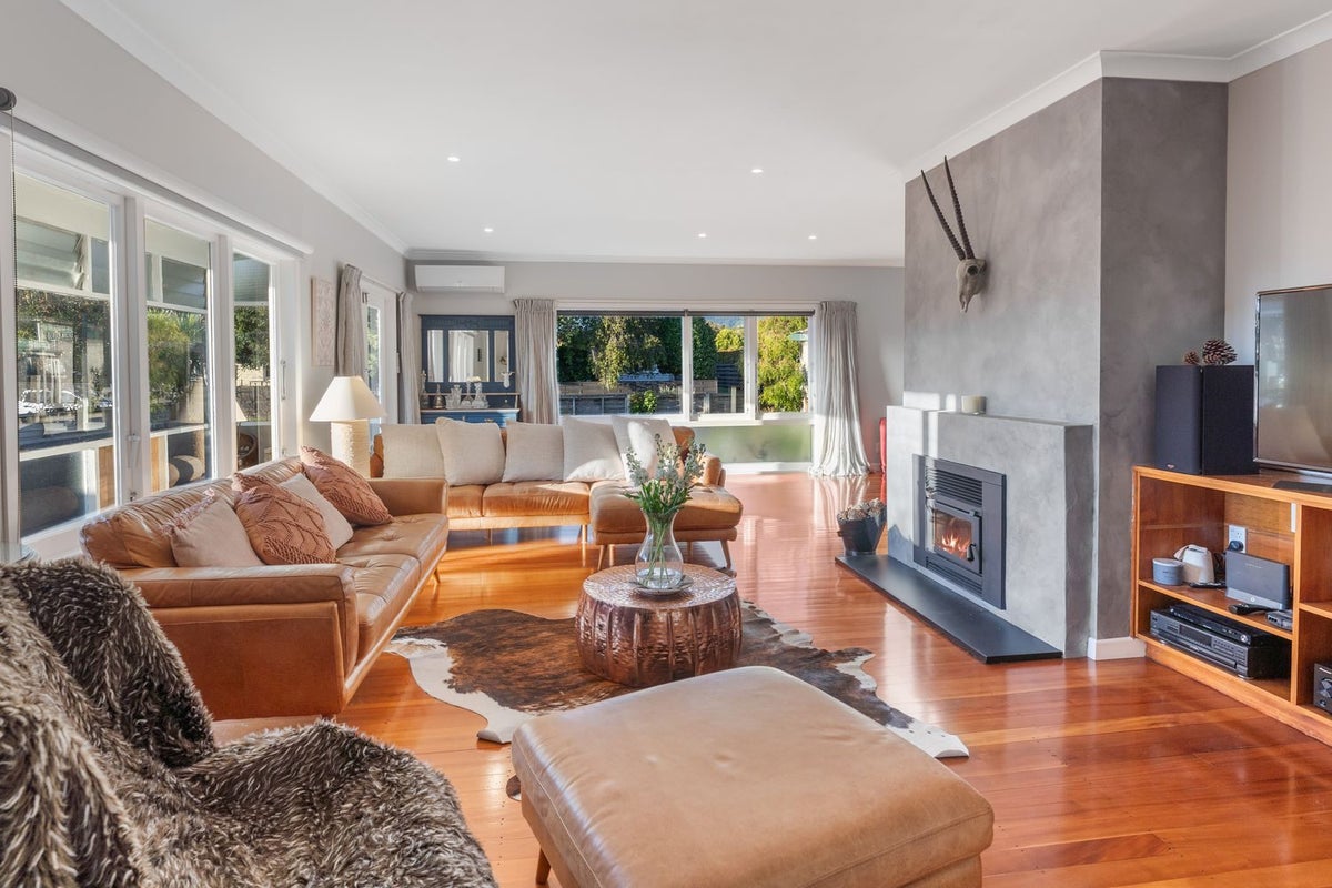Property Valuation for 12 RAWENE ST, WAIKANAE , Waikanae | Trade Me ...