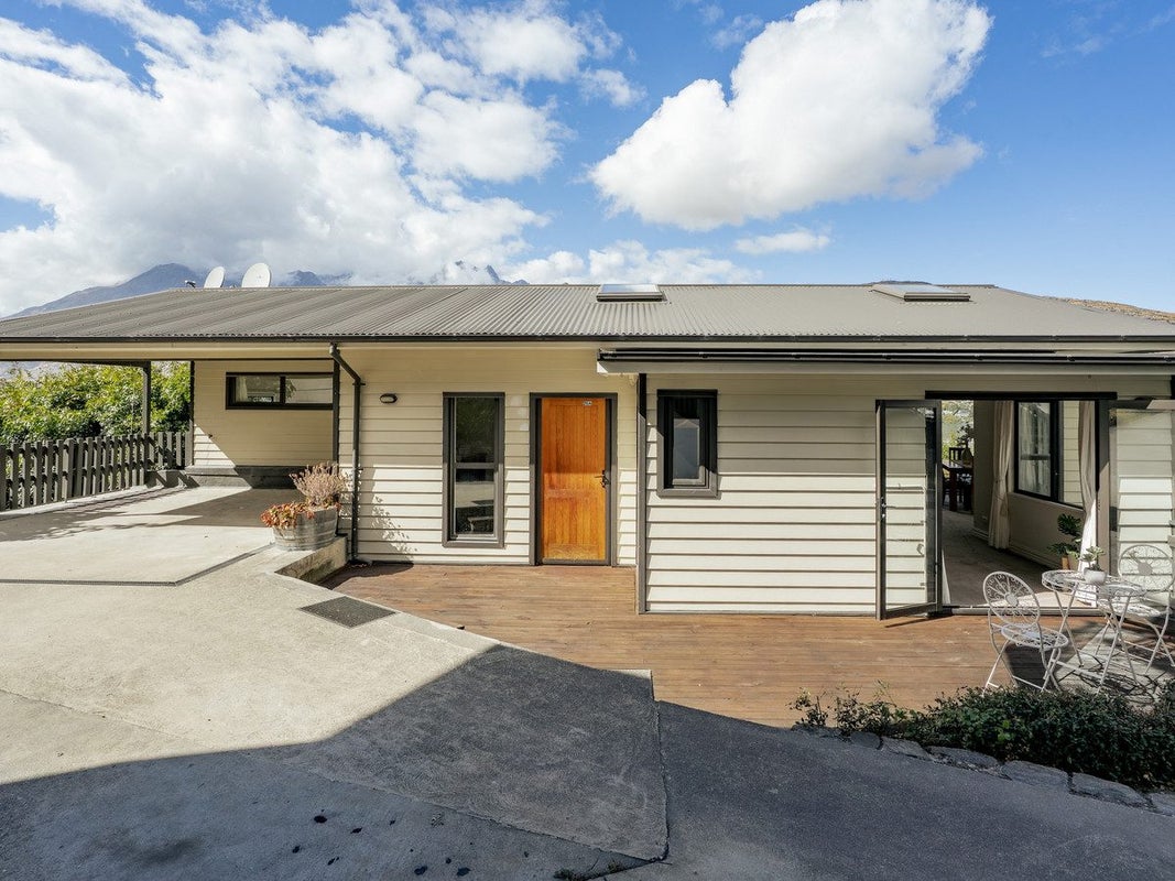 25B Marina Drive, Frankton, Queenstown - Carousel 2