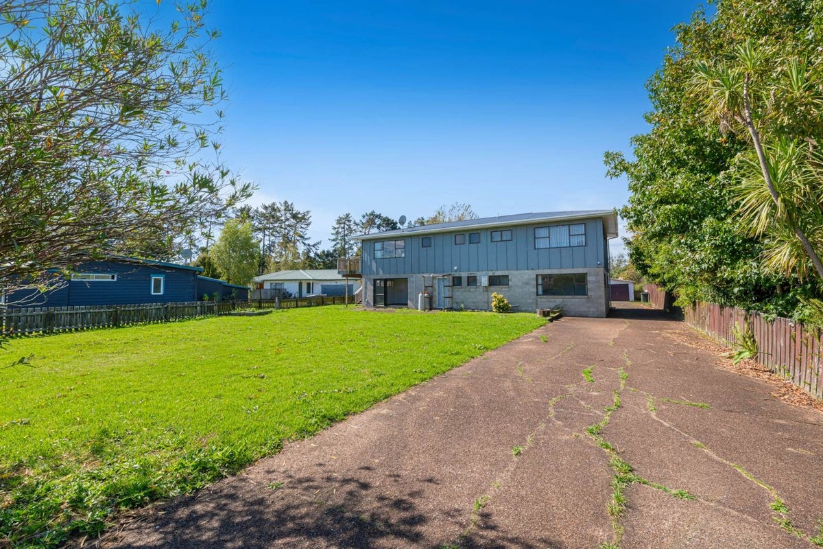 29 Parakai Avenue, Parakai, Helensville - Carousel 1