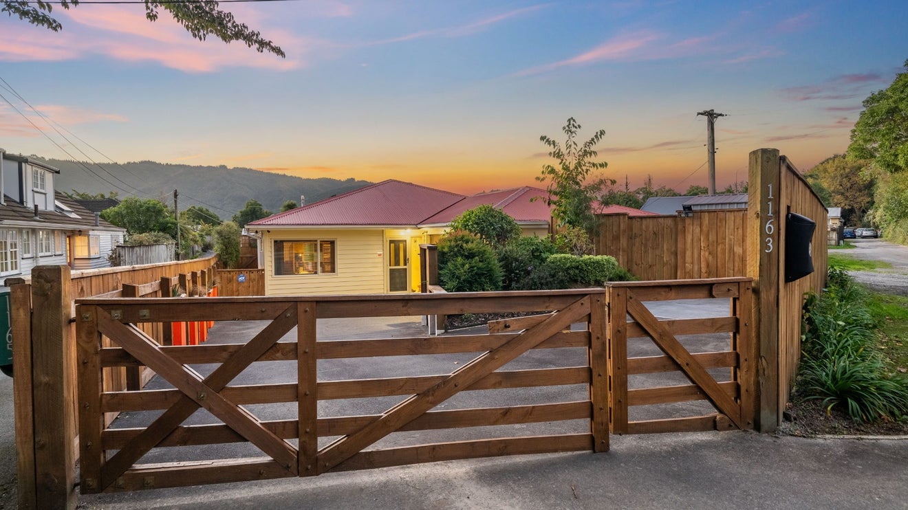 1163 Fergusson Drive, Clouston Park, Upper Hutt - Carousel 1