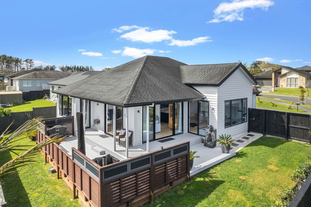 3 Will Street, Huapai, Kumeu - Carousel 2