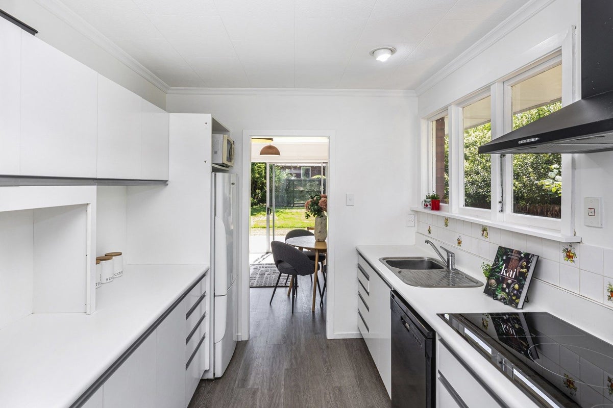 18 Hurunui Street, Cracroft, Christchurch - Carousel 2