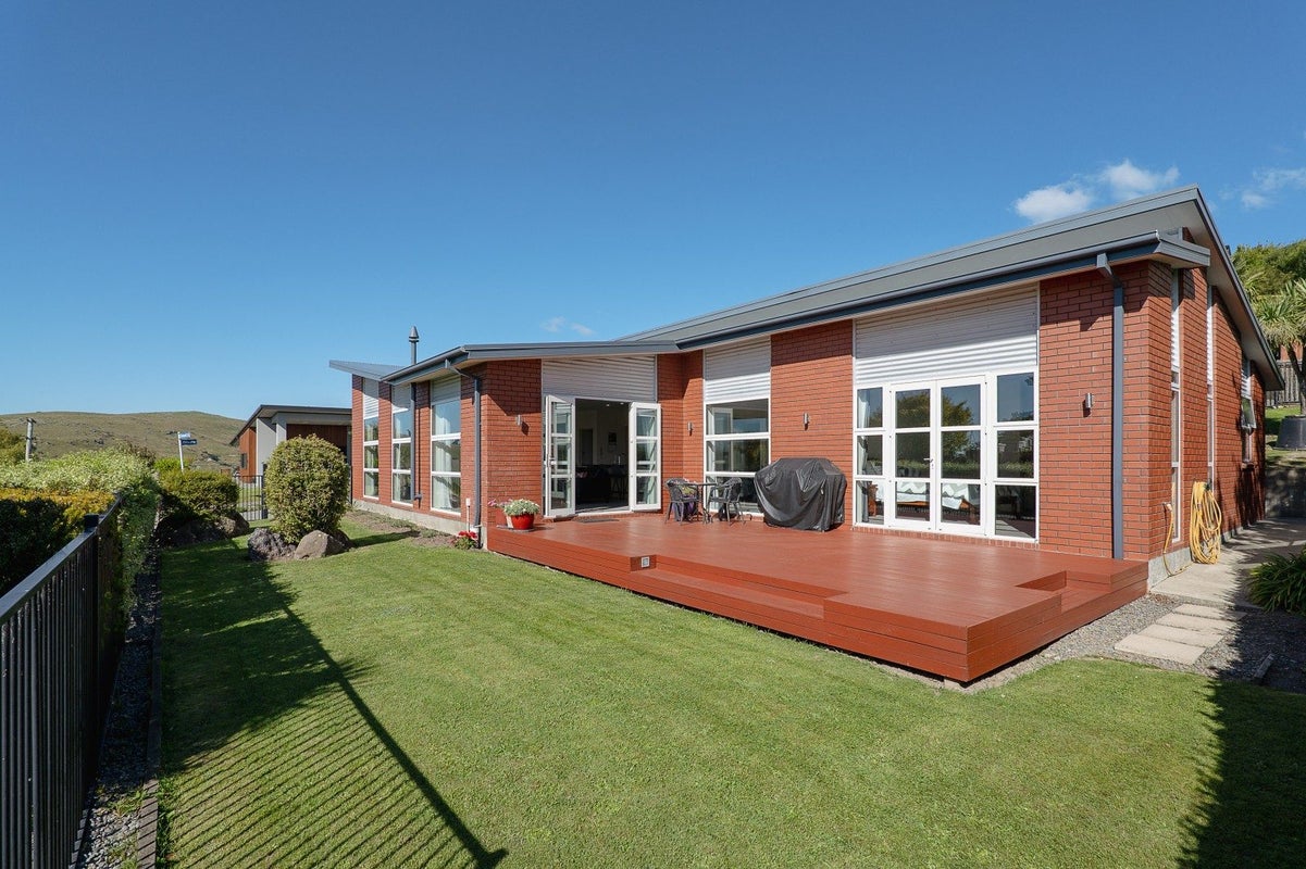 18 Kenmure Drive, Huntsbury, Christchurch - Carousel 2