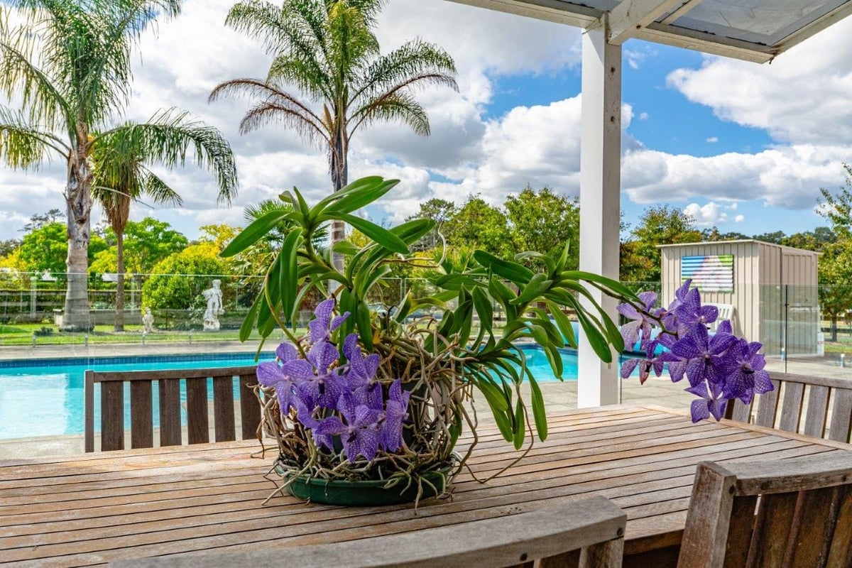 42 Farrand Road, Kumeu, Kumeu - Carousel 2