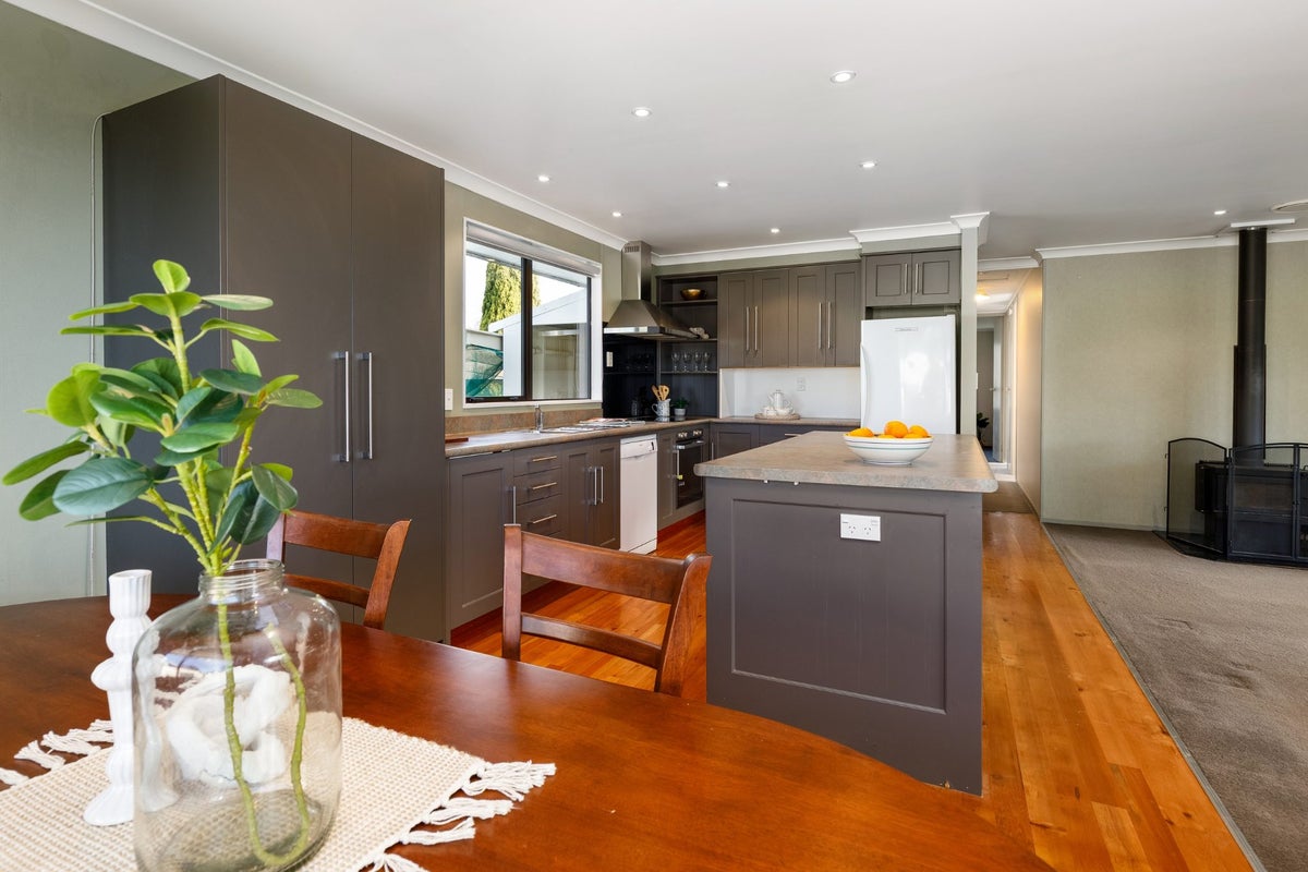 8 Kowhai Drive, Renwick - Carousel 2