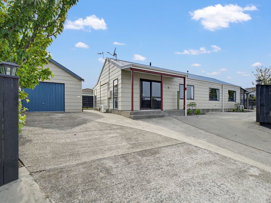 7 Willowstream Grove, Cloverlea, Palmerston North - Carousel 2