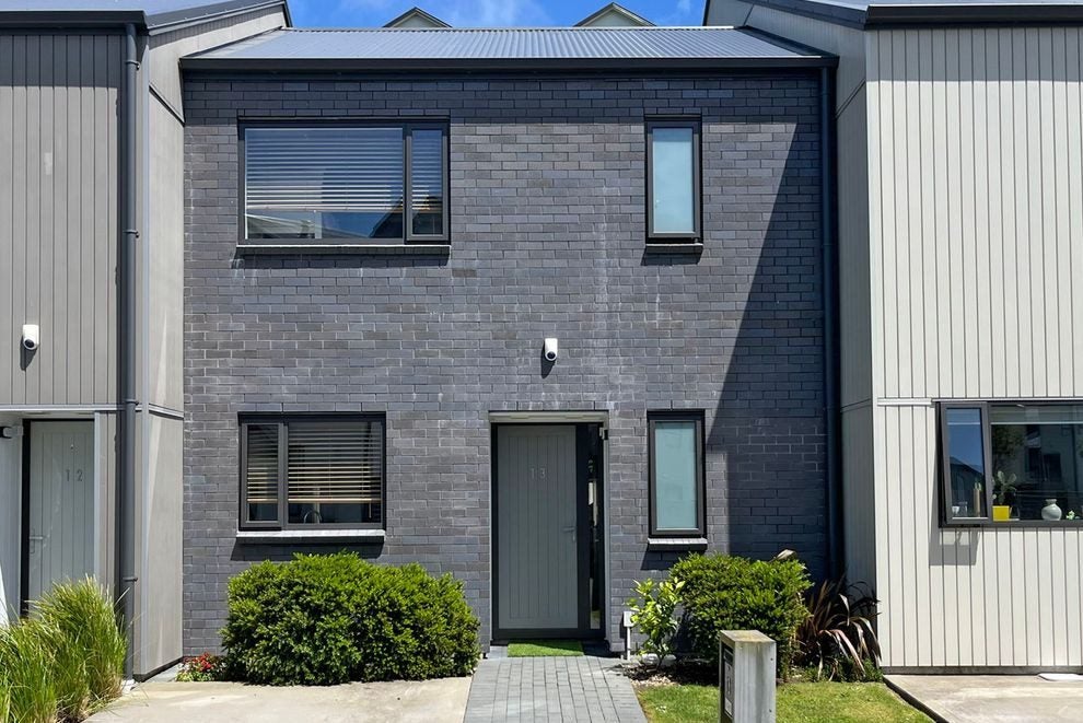 13/170 Fraser Avenue, Johnsonville, Wellington - Carousel 1