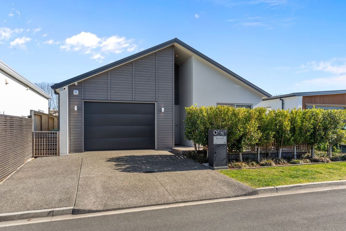 74 Saint Pauls Drive, Brookfield, Tauranga - Carousel 1