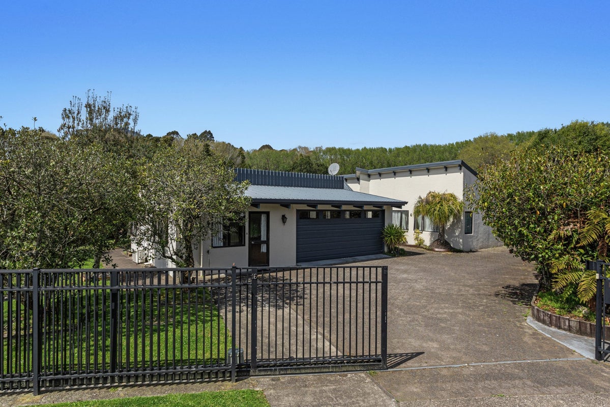 16 Shepherd Road, Kawerau, Kawerau, Bay Of Plenty - Carousel 1