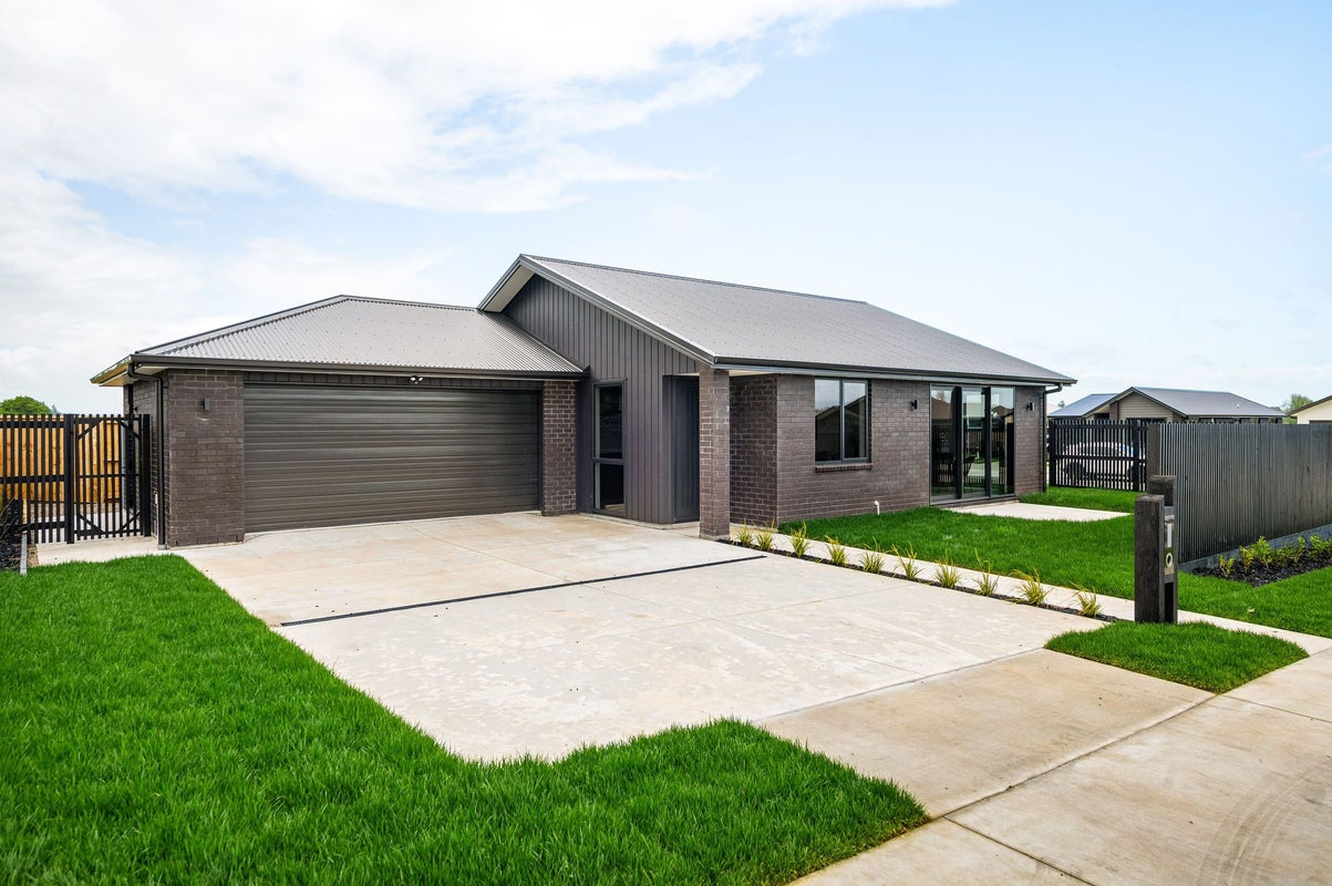 307 Waipiko Drive, Te Awamutu, Te Awamutu - Carousel 1