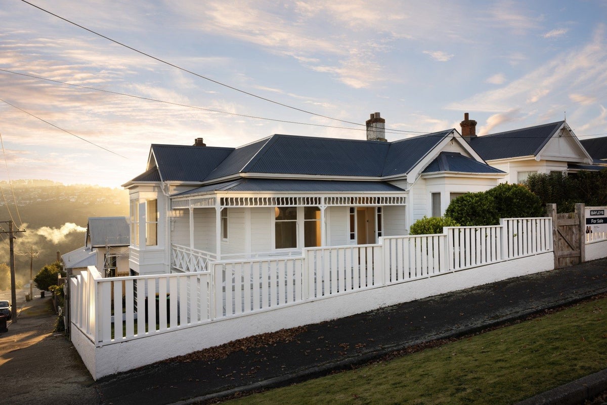 36 Beta Street, Belleknowes, Dunedin - Carousel 1