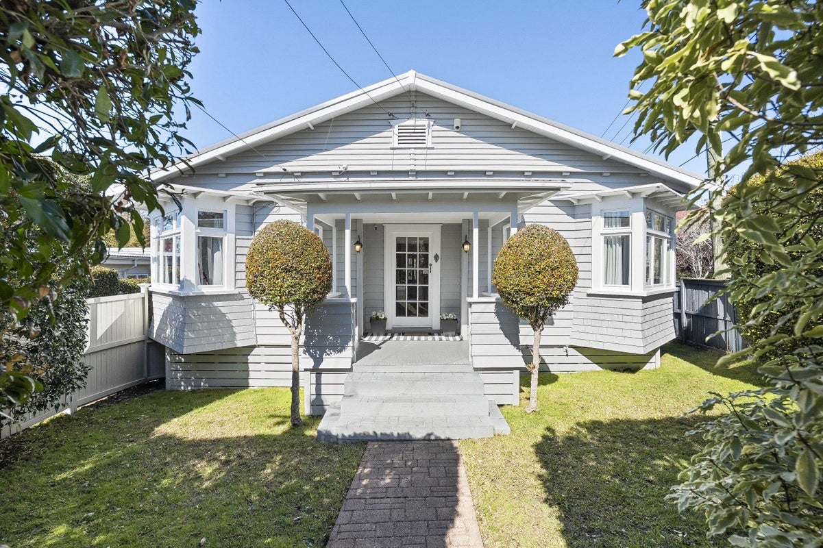 1/33 Abbotts Way, Remuera, Auckland - Carousel 1