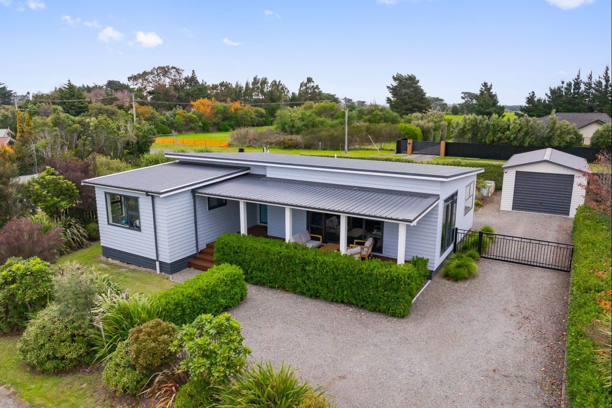 1 McKerrow Place, Featherston, Featherston - Carousel 1