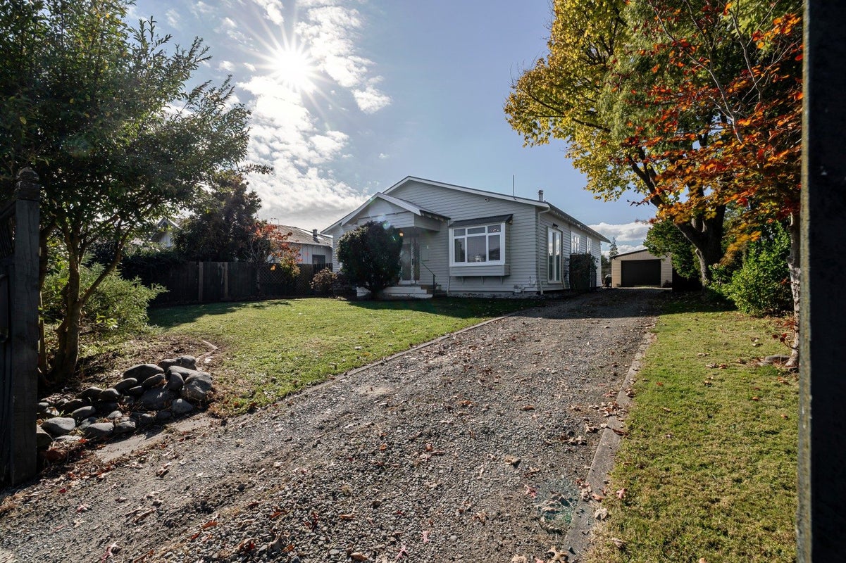 5 Perrin Place, Kelvin Grove, Palmerston North - Carousel 2
