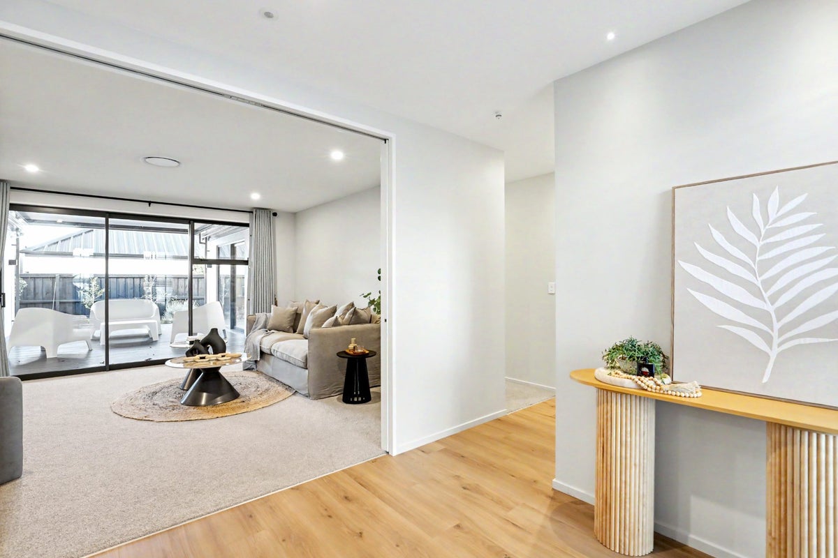 6 Kirkland Crescent, Harewood, Christchurch - Carousel 2