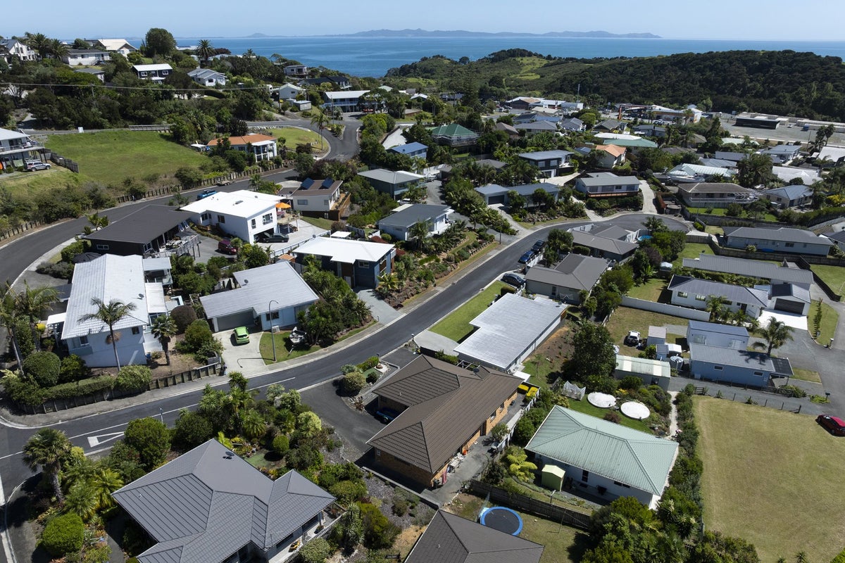 4 Protea Drive, Cable Bay, Cable Bay - Carousel 27