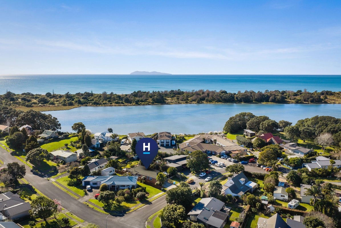 1 Marina Way, Athenree, Katikati - Carousel 1