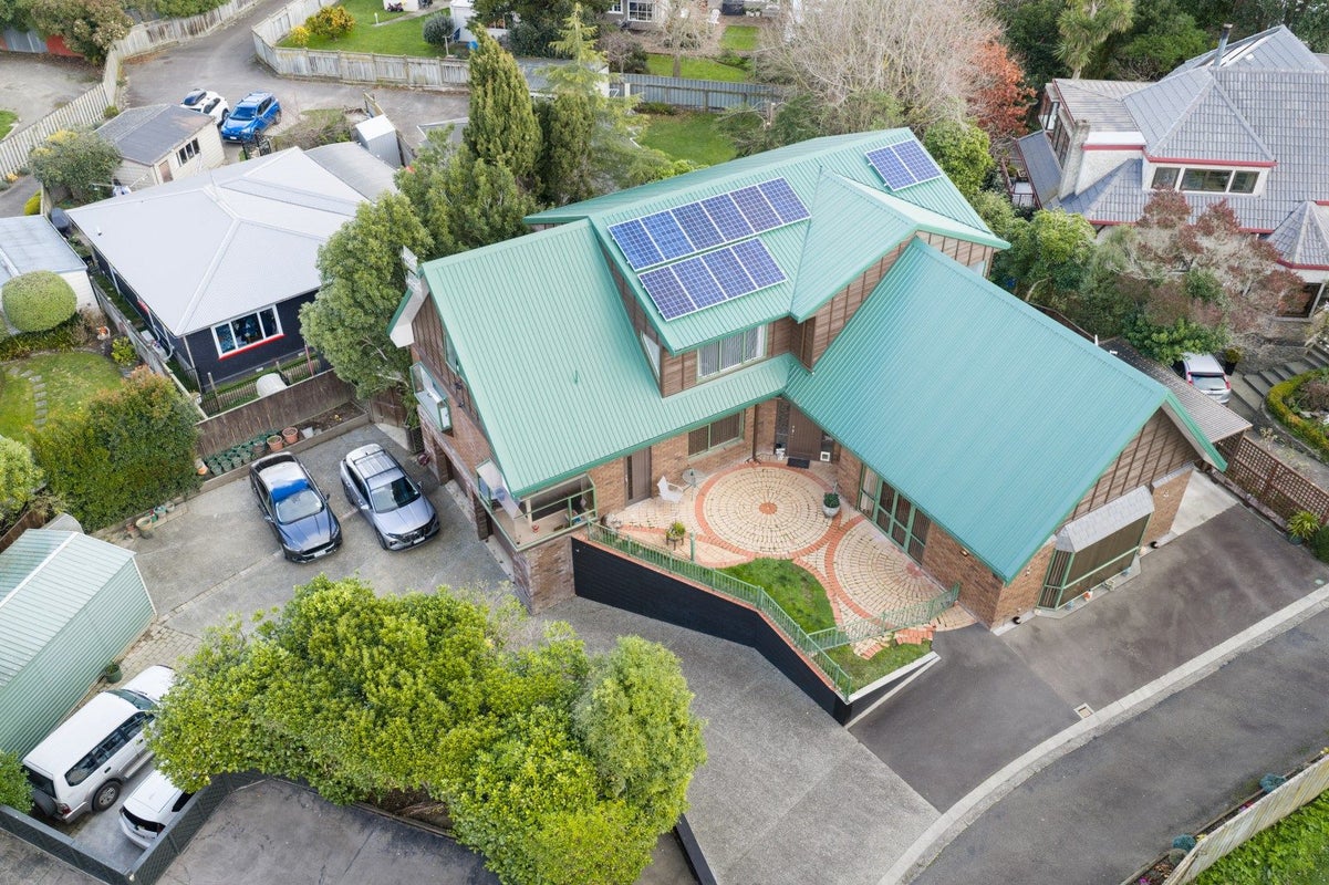 8 Fraser Court, Roslyn, Palmerston North - Carousel 2