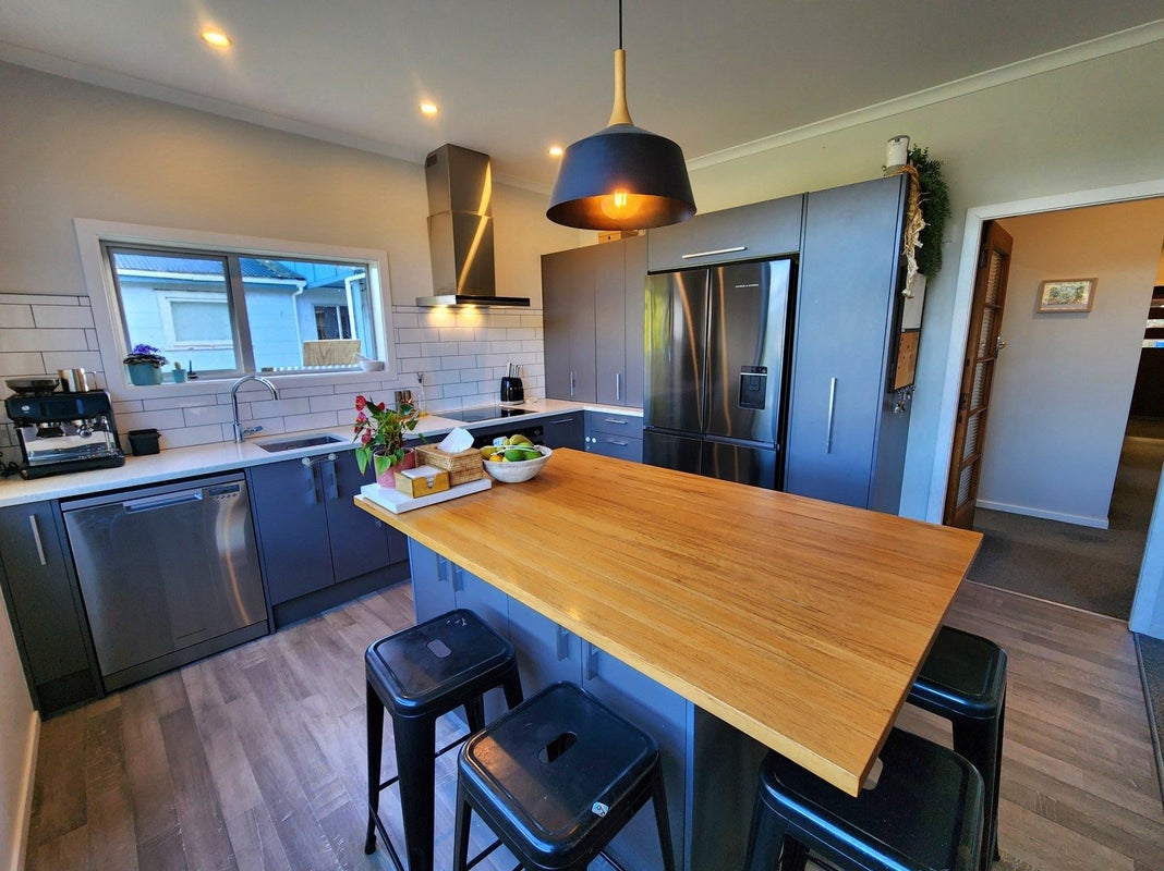 21 Taupo Terrace, Dobson, Greymouth - Carousel 2