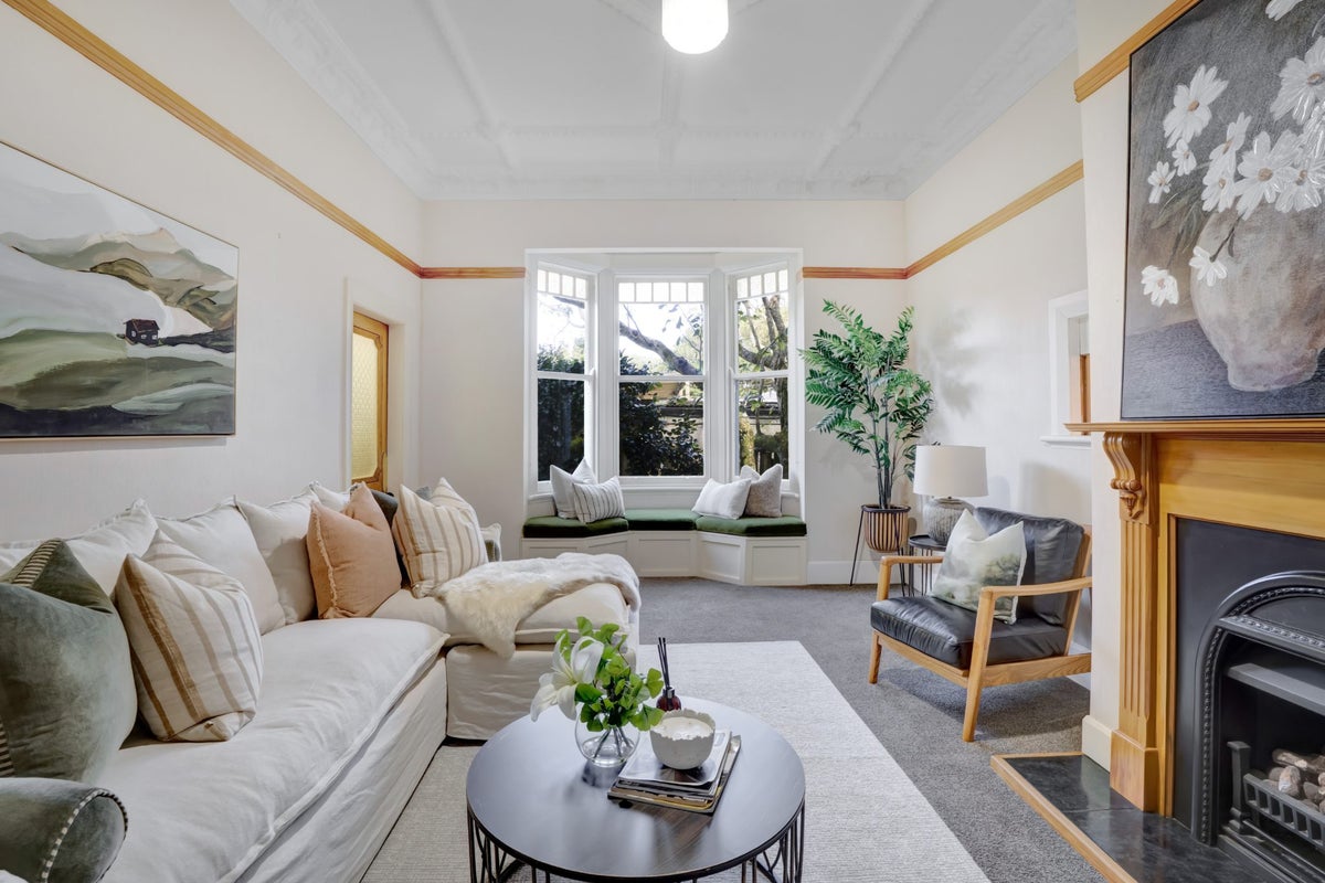28 Huatoki Street, Vogeltown, New Plymouth - Carousel 2