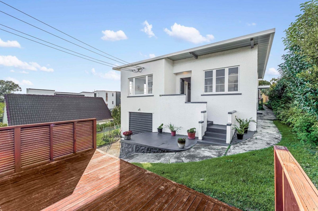 1/68 Atkin Avenue, Mission Bay, Auckland - Carousel 2
