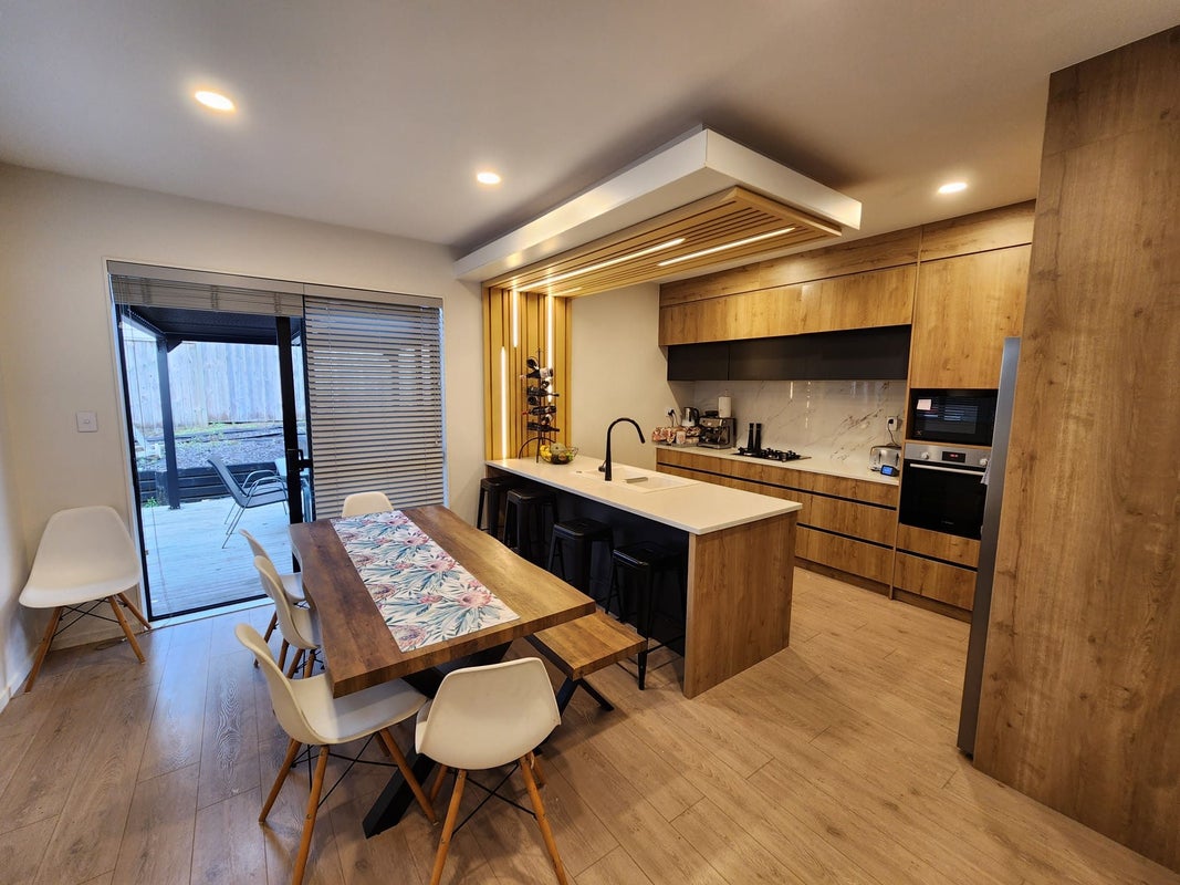 4 Paripari ST, Flat Bush, Auckland - Carousel 2
