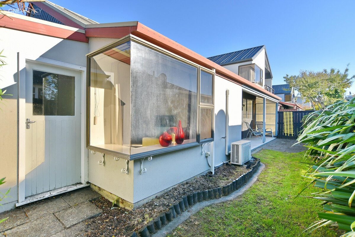 4/129 Clarence Street, Riccarton, Christchurch - Carousel 17