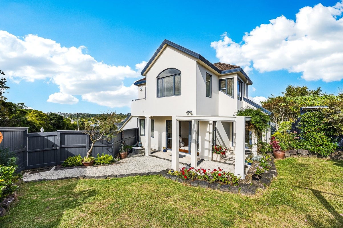 92A Ladies Mile, Remuera, Auckland - Carousel 1