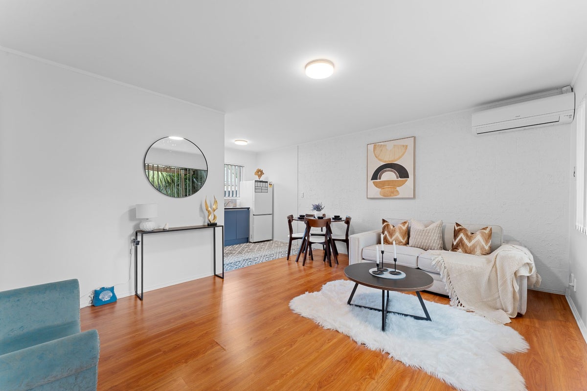 4/83 Birkdale Road, Birkdale, Auckland - Carousel 2