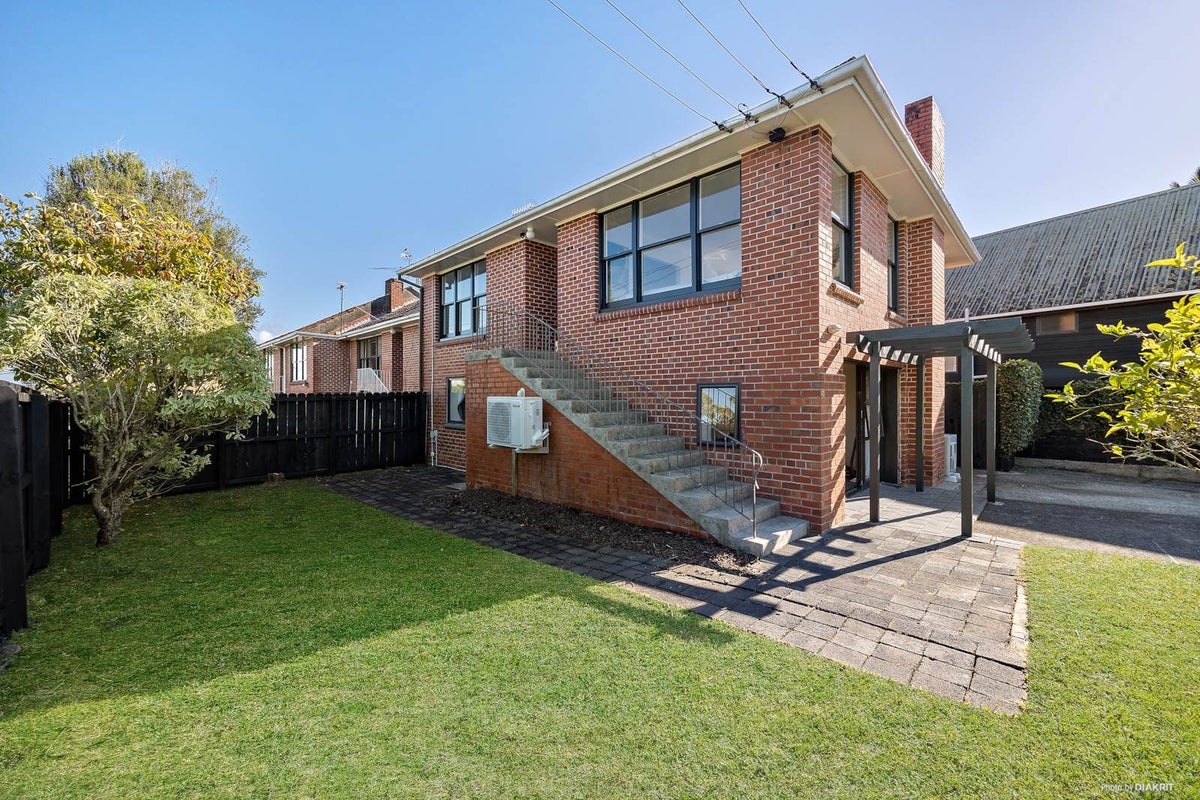 1/20 Paunui Street, St Heliers, Auckland - Carousel 2