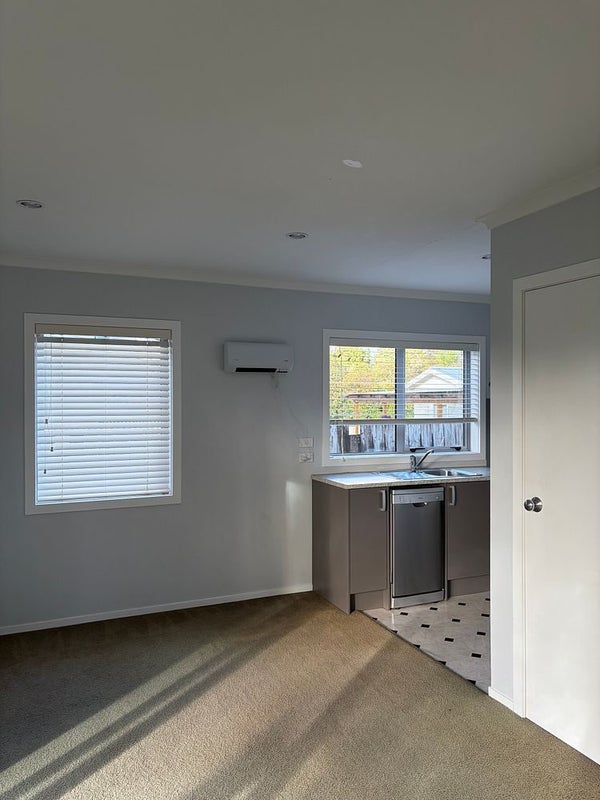 3 Miro Street, New Lynn, Auckland - Carousel 10
