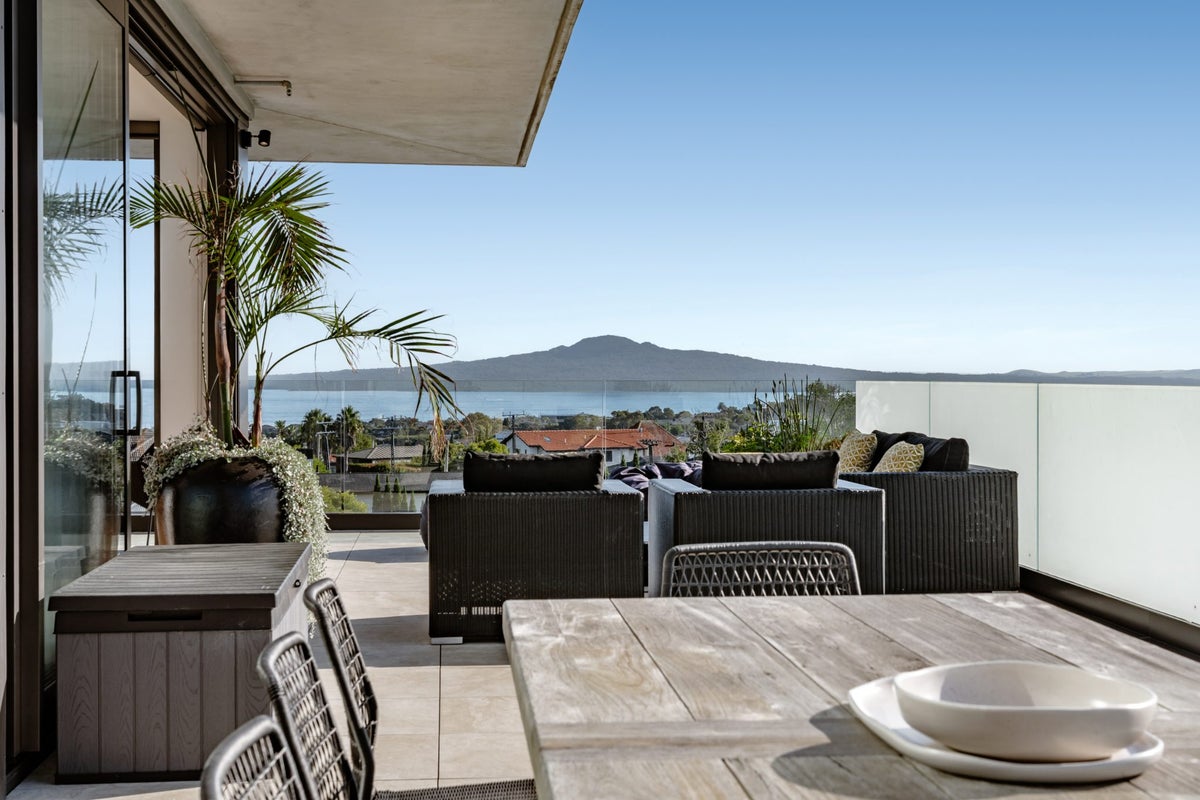 305/250 Kepa Road, Mission Bay, Auckland - Carousel 1