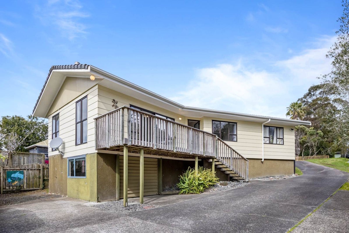 77 Gledstane Road, Stanmore Bay, Whangaparaoa - Carousel 1