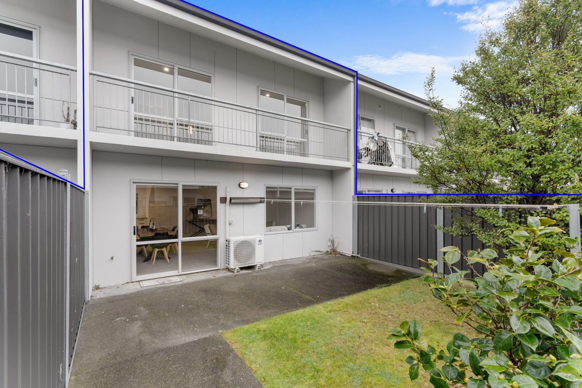 5/336 Lincoln Road, Addington, Christchurch - Carousel 1