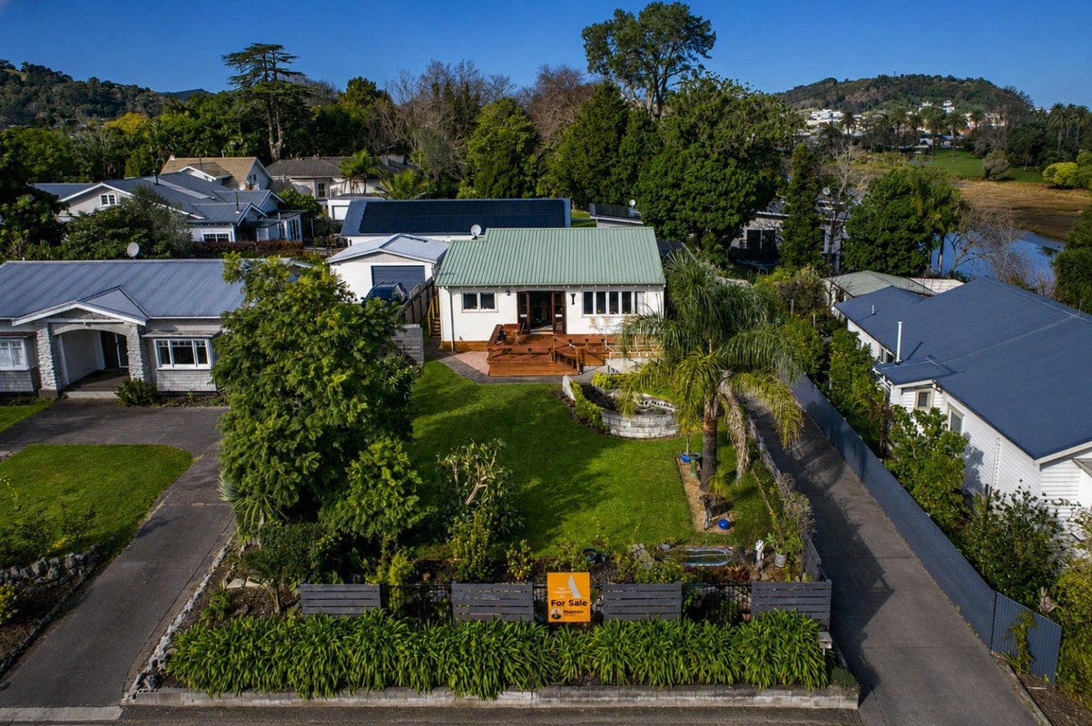 3 Wi Pere Street, Mangapapa, Gisborne - Carousel 1