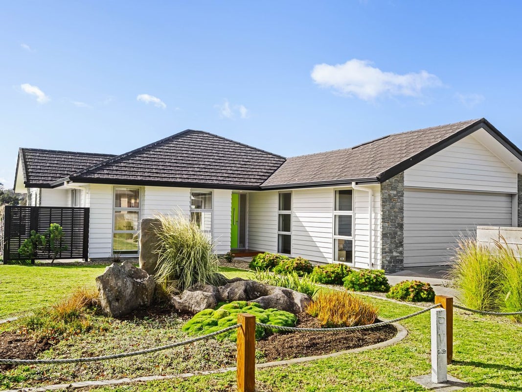 34 Wainui Avenue, Kamo, Whangarei - Carousel 1
