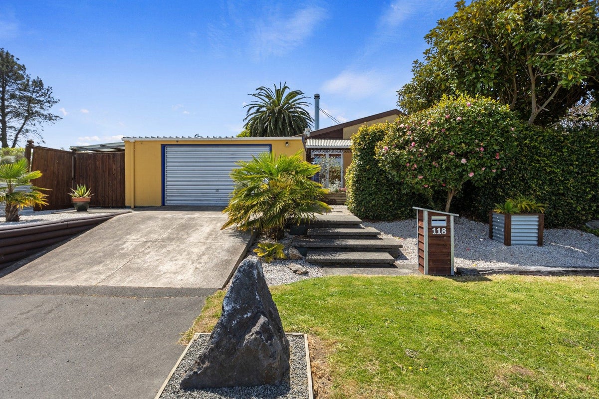 118 Dunns Avenue, The Pines Beach, The Pines Beach - Carousel 34