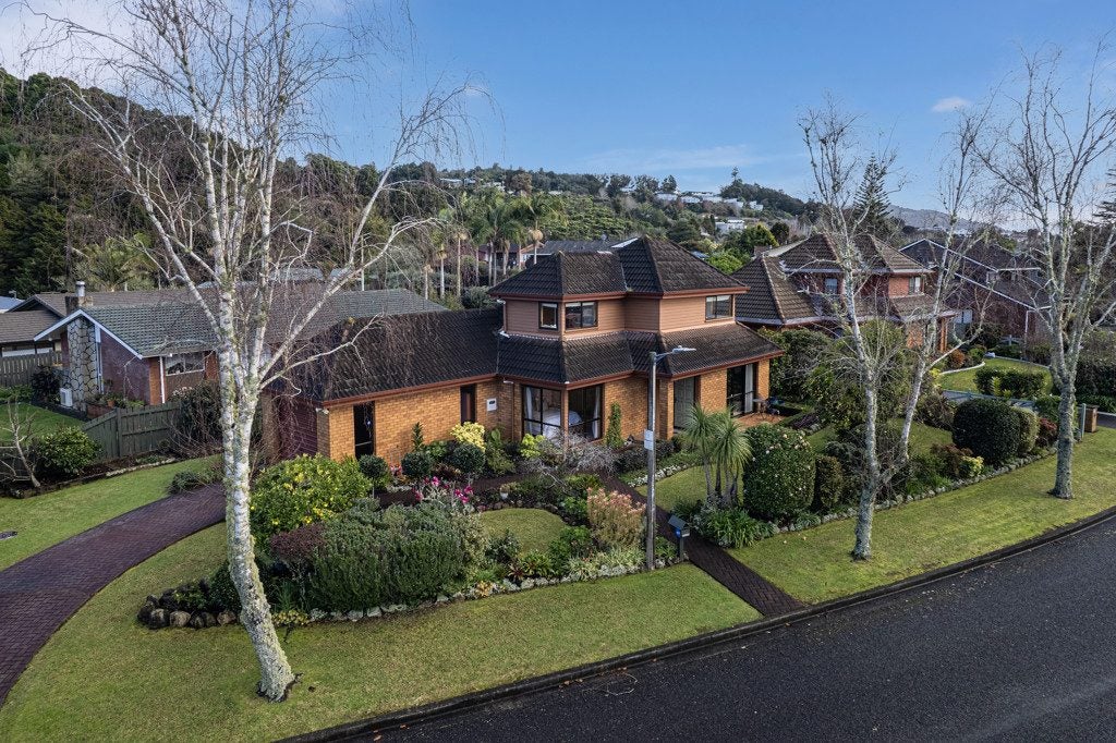 1A Augusta Place, Te Kamo, Whangarei - Carousel 1