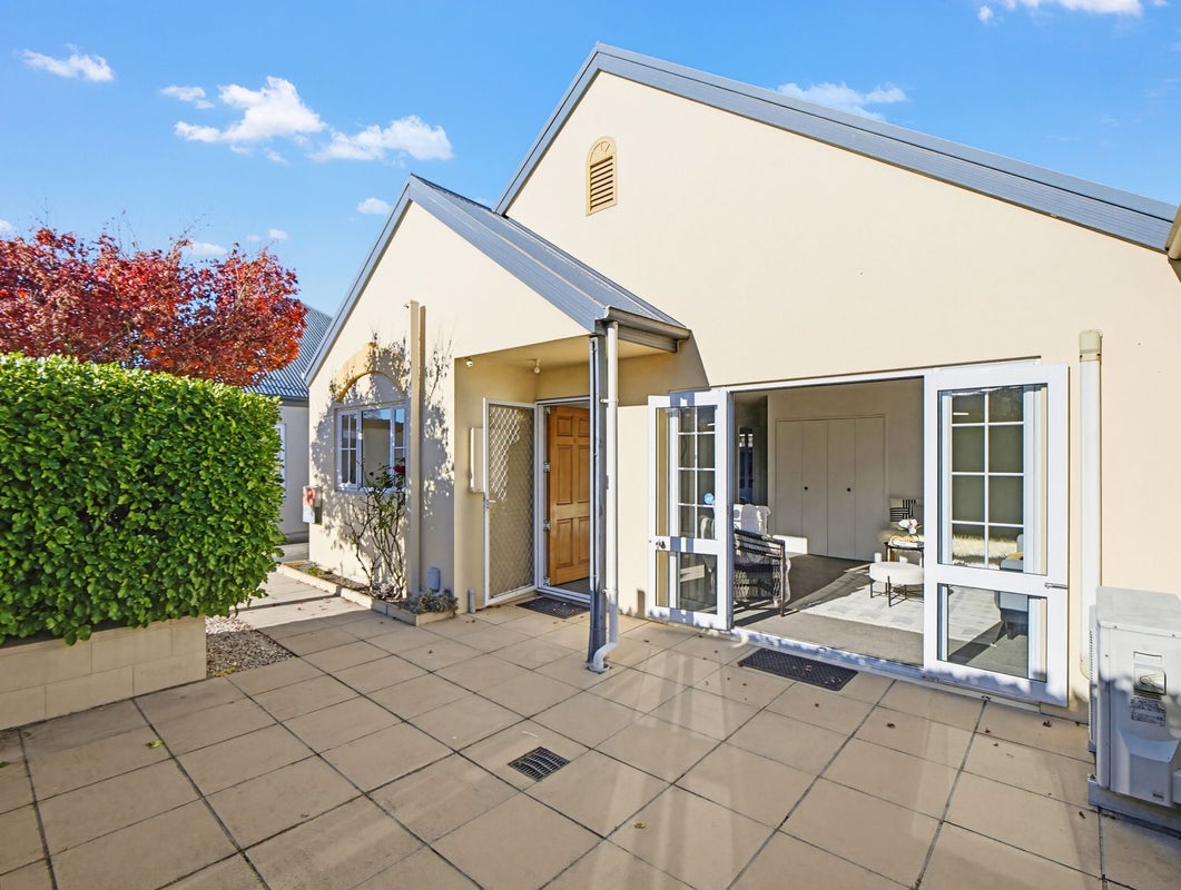 4/55 Parade Court, Addington, Christchurch - Carousel 1