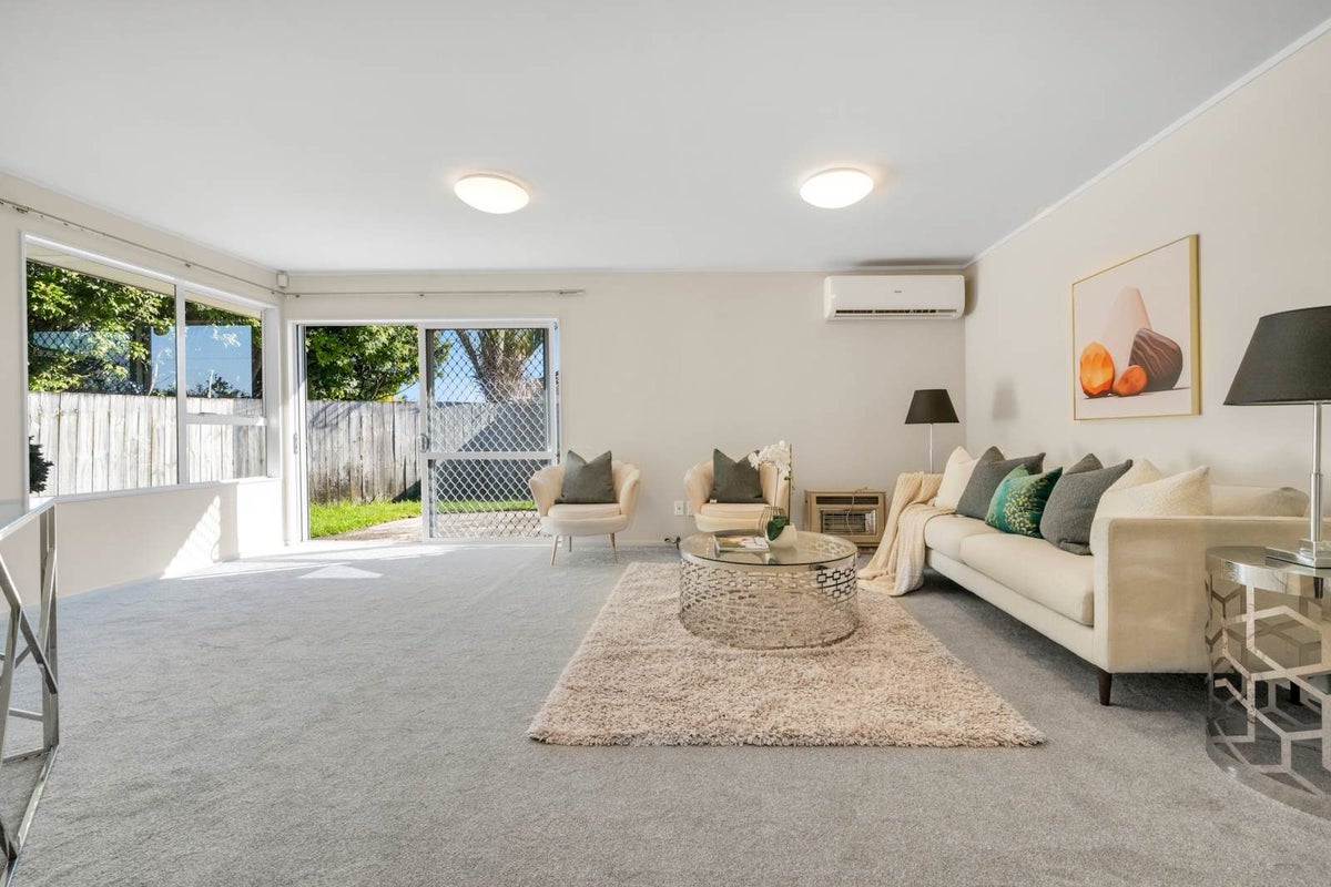 3/7 Frost Road, Mount Roskill, Auckland - Carousel 2