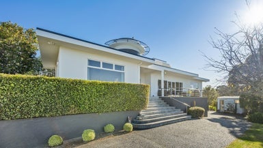 13 Lighthouse Road, Bluff Hill, Napier - Carousel 1