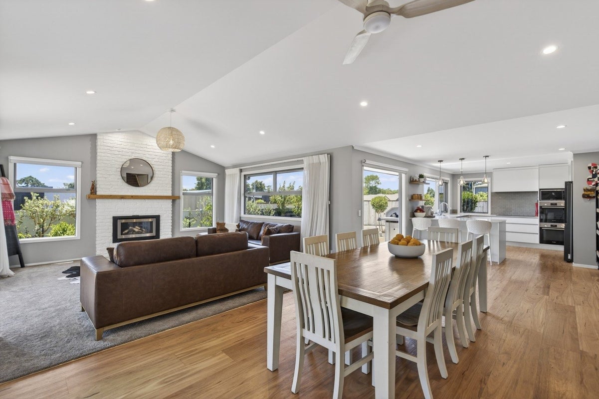 22 Smith Street, Lepperton, New Plymouth - Carousel 2