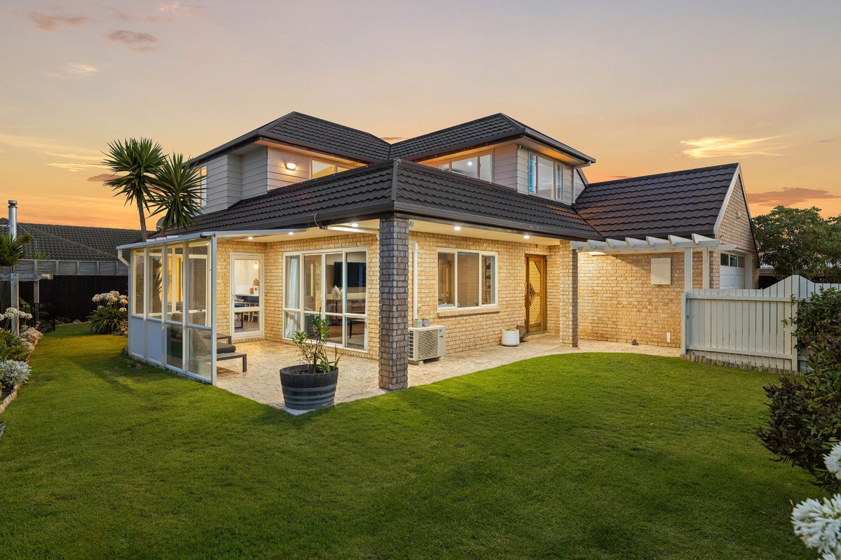 2/46 Orlando Crescent, Waimairi Beach, Christchurch - Carousel 1