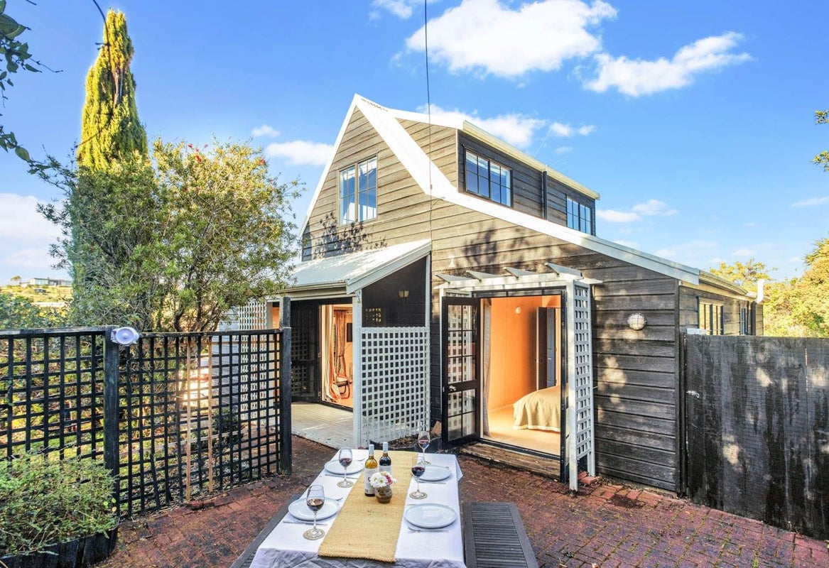 383 Sea View Road, Onetangi, Waiheke Island - Carousel 1