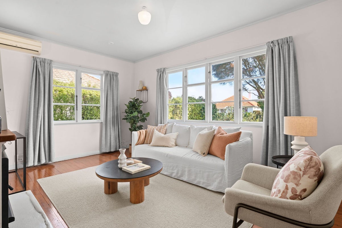 20 Galway Avenue, Hamilton East, Hamilton - Carousel 2